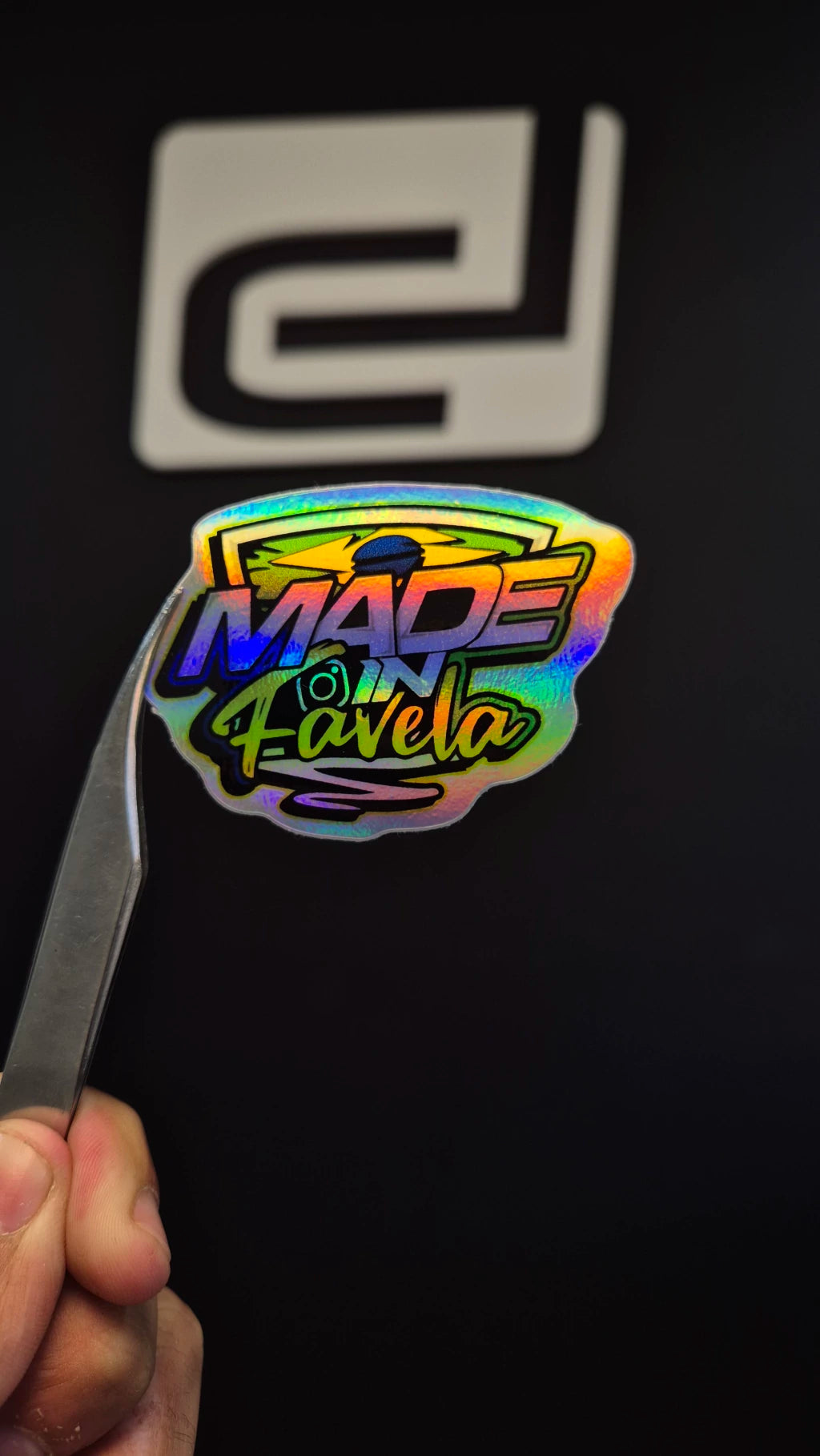 Made in Favela - sticker tornasolado DR3 Calcos