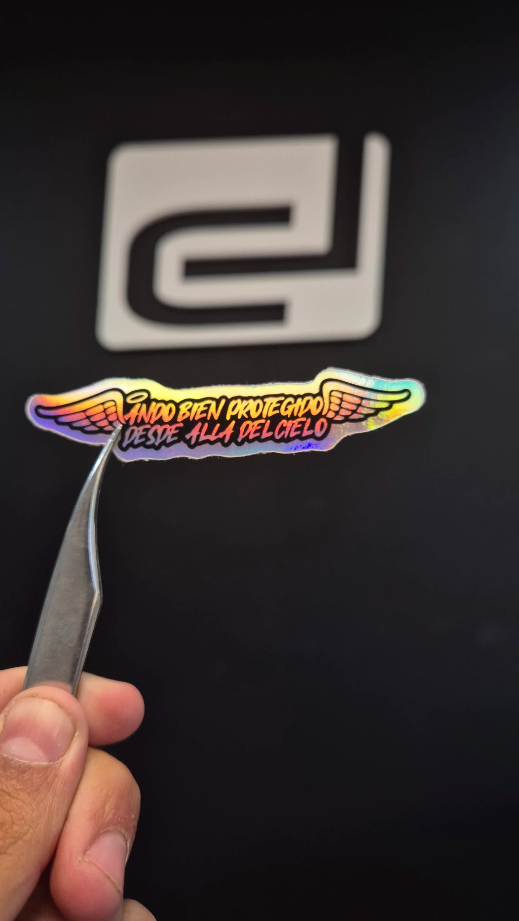 Ando Bien Protegido Desde Del Cielo - sticker tornasolado DR3 Calcos