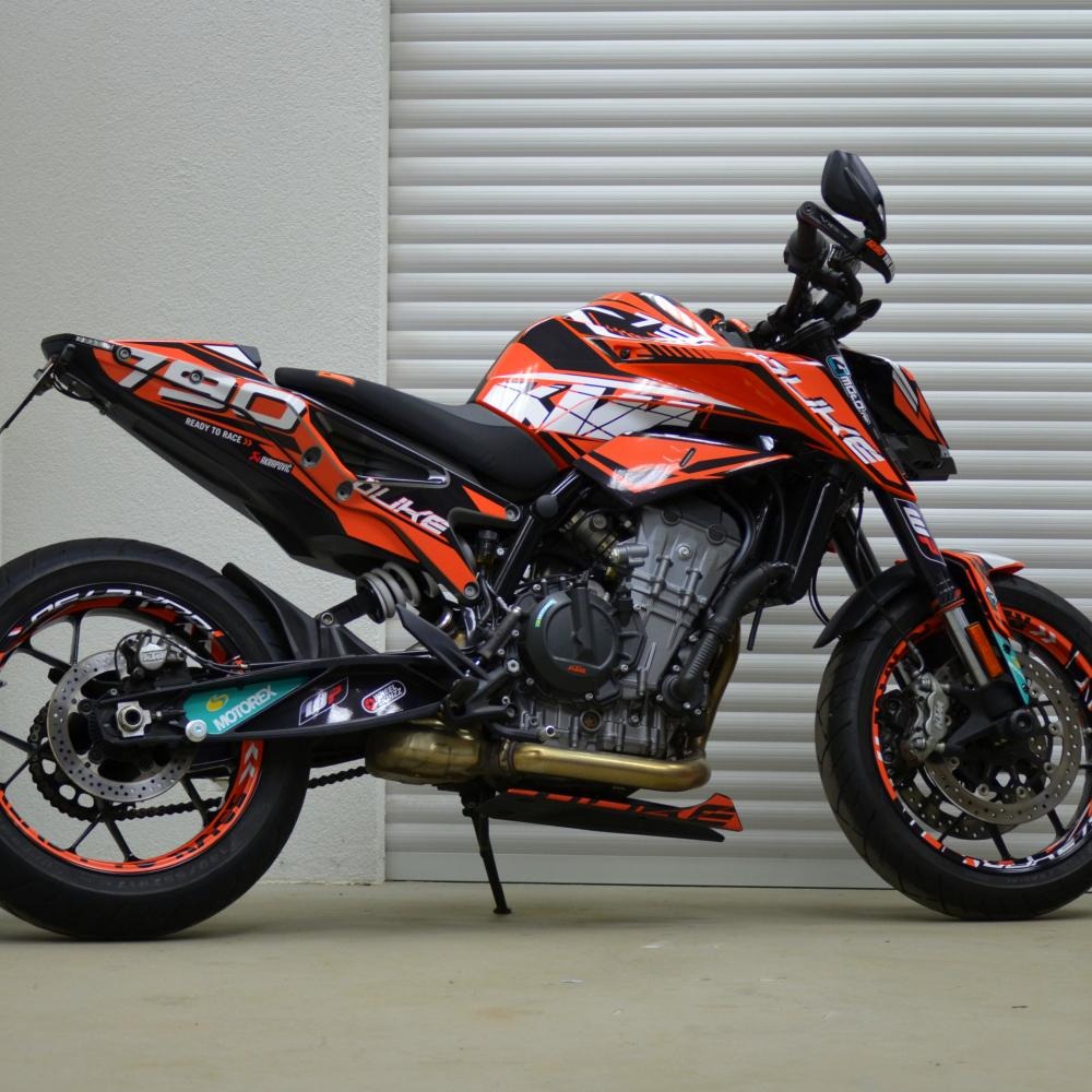 Kit de Gráficas para Moto Naked KTM Duke - Diseño 70 - LedPro Racing